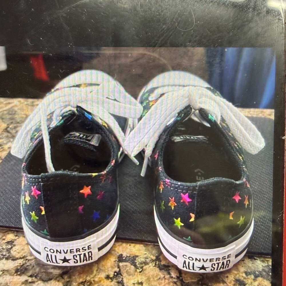 Converse Chuck Taylor All Star Kids Size 2 Rainbow Star Print Low Top Sneakers - Picture 2 of 4